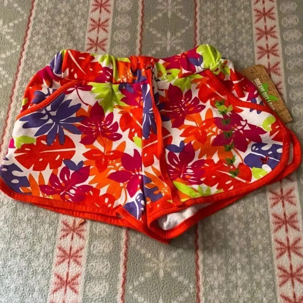 Dream out loud Floral Shorts sz. S NWT